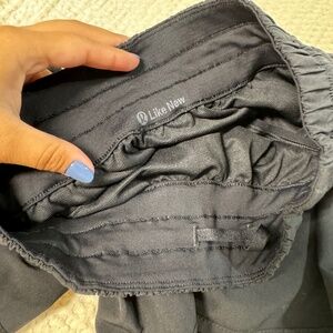 LULULEMON HOTTIE HOTS shorts size 0